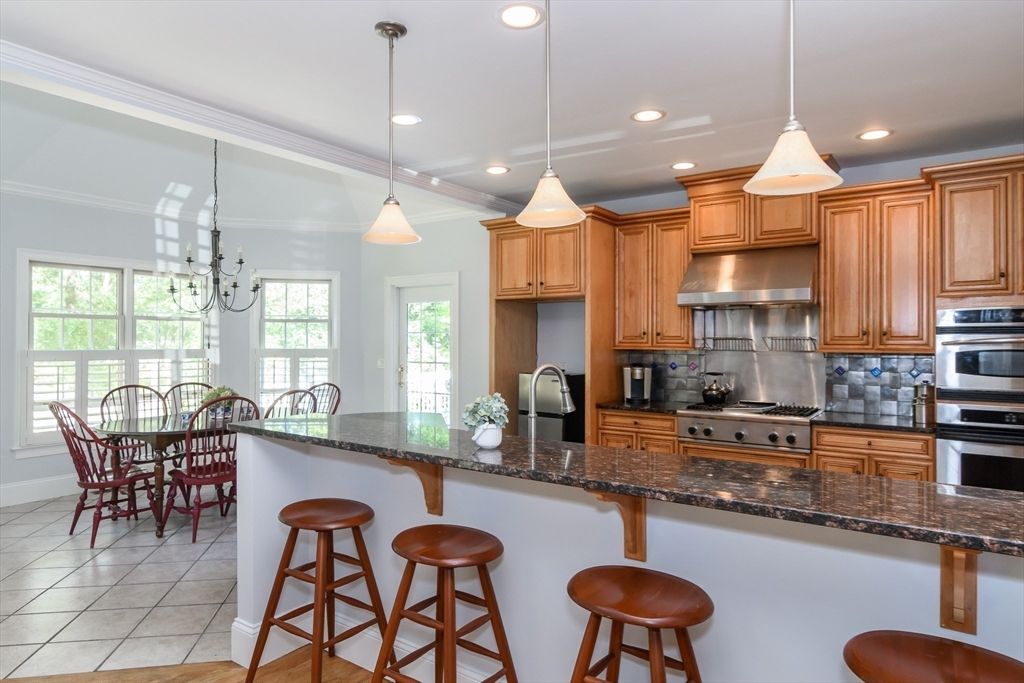 Dining room, Interior, Kitchen, Pendant Lights, Recessed Lighting, Stainless Steel Appliances