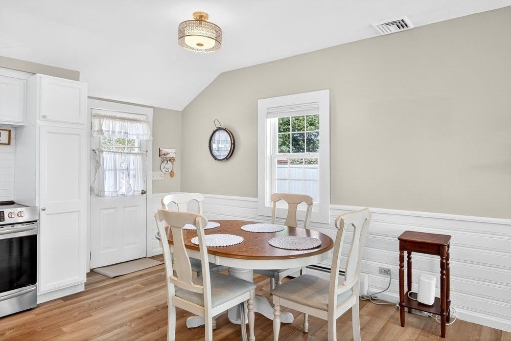 Dining room, Interior, Wood Texture Flooring