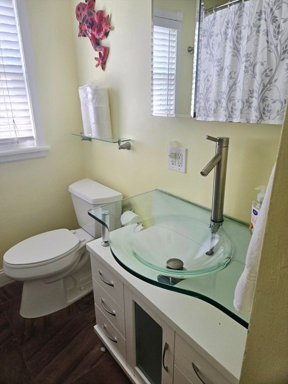 Bathroom, Interior, Wood Texture Flooring