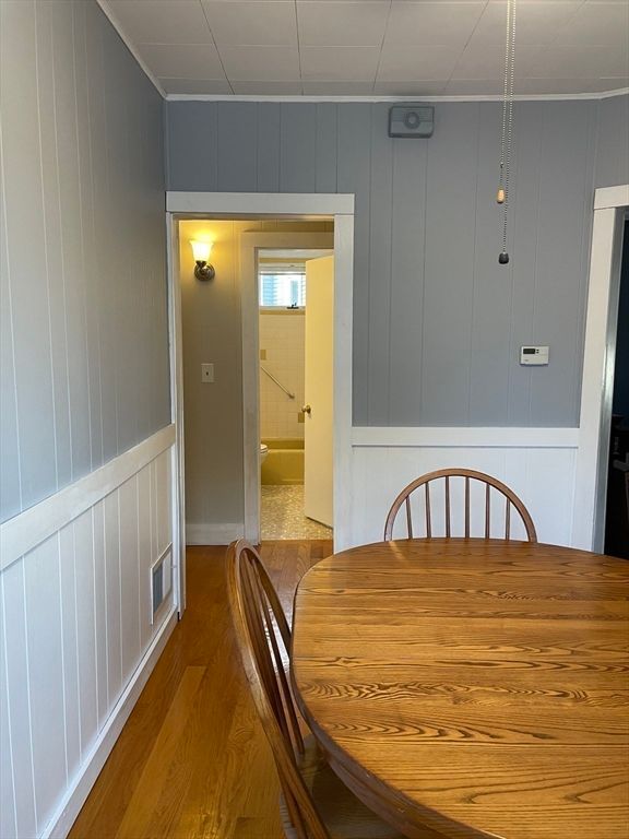 Dining room, Interior, Wood Texture Flooring