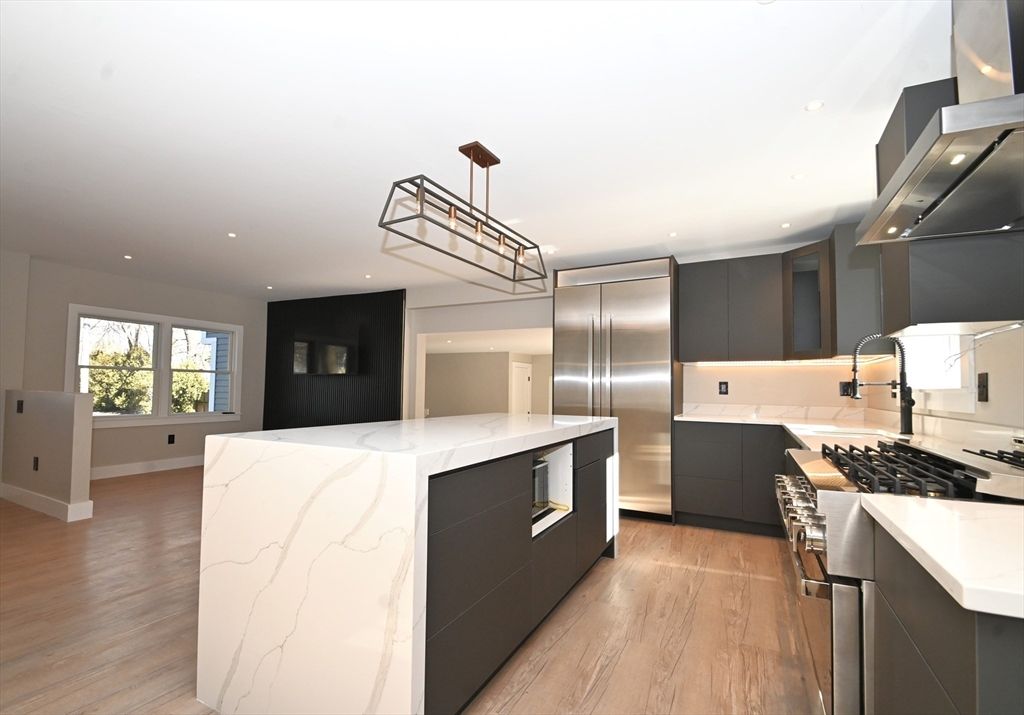 Interior, Kitchen, Recessed Lighting, Wood Texture Flooring