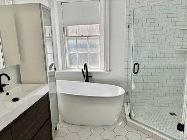 Bathroom, Free Standing Baths, Glass Shower, Interior