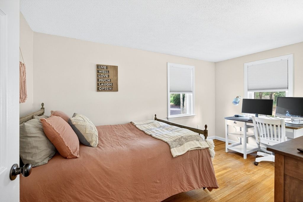 Bedroom, Home Office, Interior, Wood Texture Flooring
