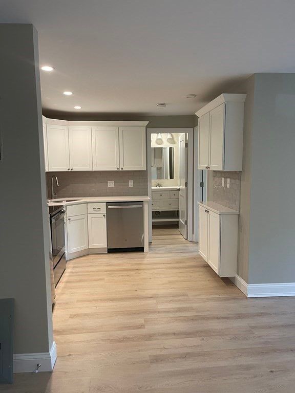 Interior, Kitchen, Recessed Lighting, Wood Texture Flooring