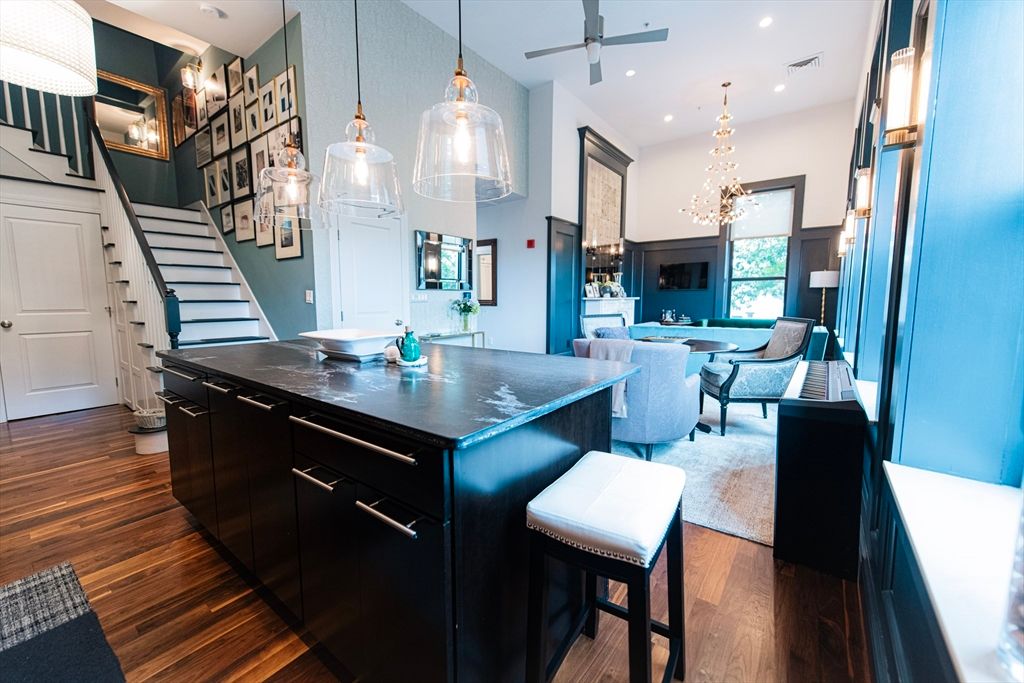 Interior, Kitchen, Living room, Pendant Lights, Recessed Lighting, Wood Texture Flooring