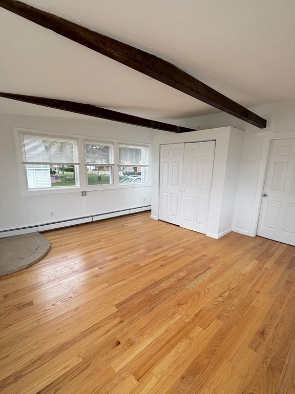 Empty room, Interior, Wooden Beams, Wood Texture Flooring