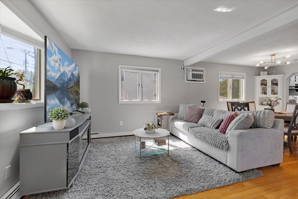 Dining room, Interior, Living room, Wood Texture Flooring
