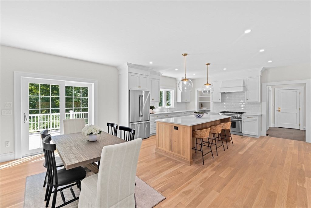 Dining room, Interior, Kitchen, Pendant Lights, Recessed Lighting, Stainless Steel Appliances, Wood Texture Flooring