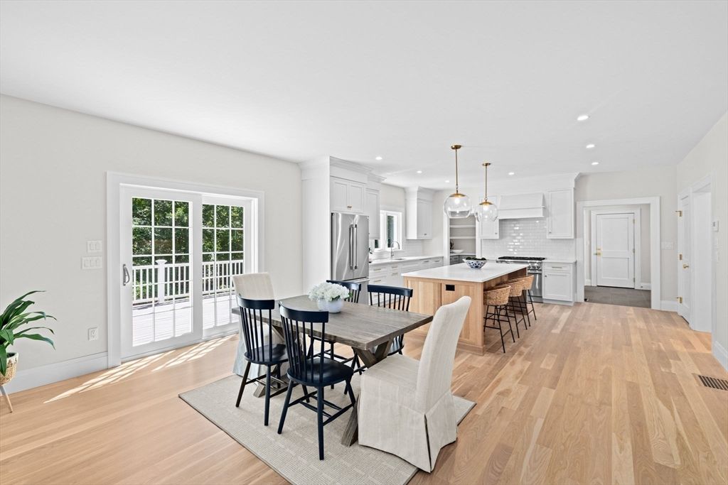 Dining room, Interior, Kitchen, Pendant Lights, Recessed Lighting, Stainless Steel Appliances, Wood Texture Flooring