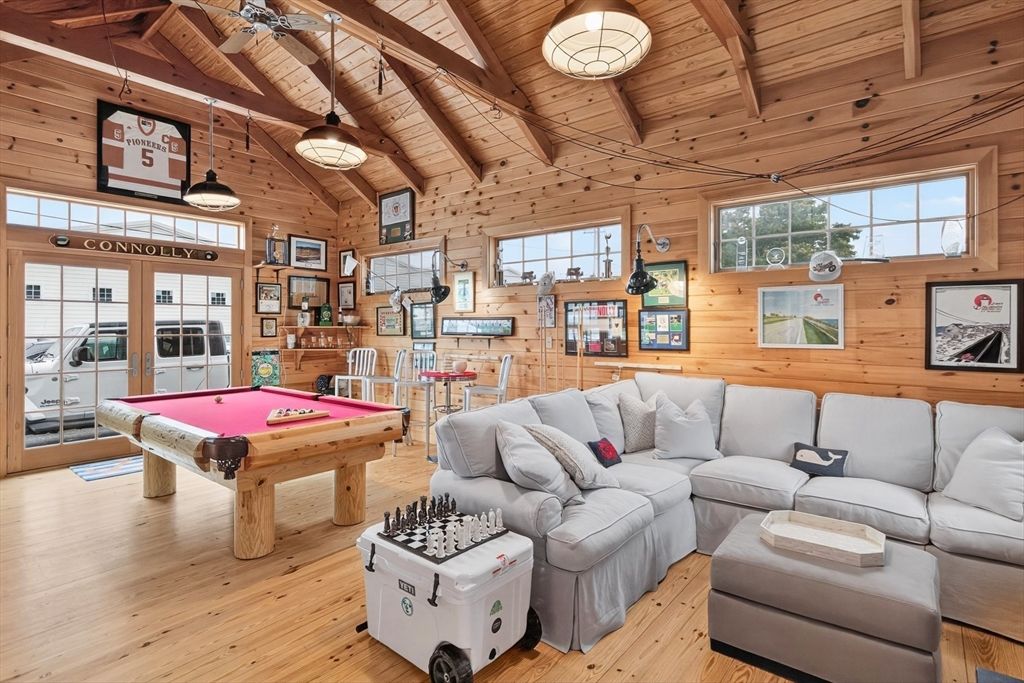 Billiard Table, Game Room, Interior, Living room, Pendant Lights, Wooden Beams, Wooden Ceilings, Wood Texture Flooring, Wooden Walls