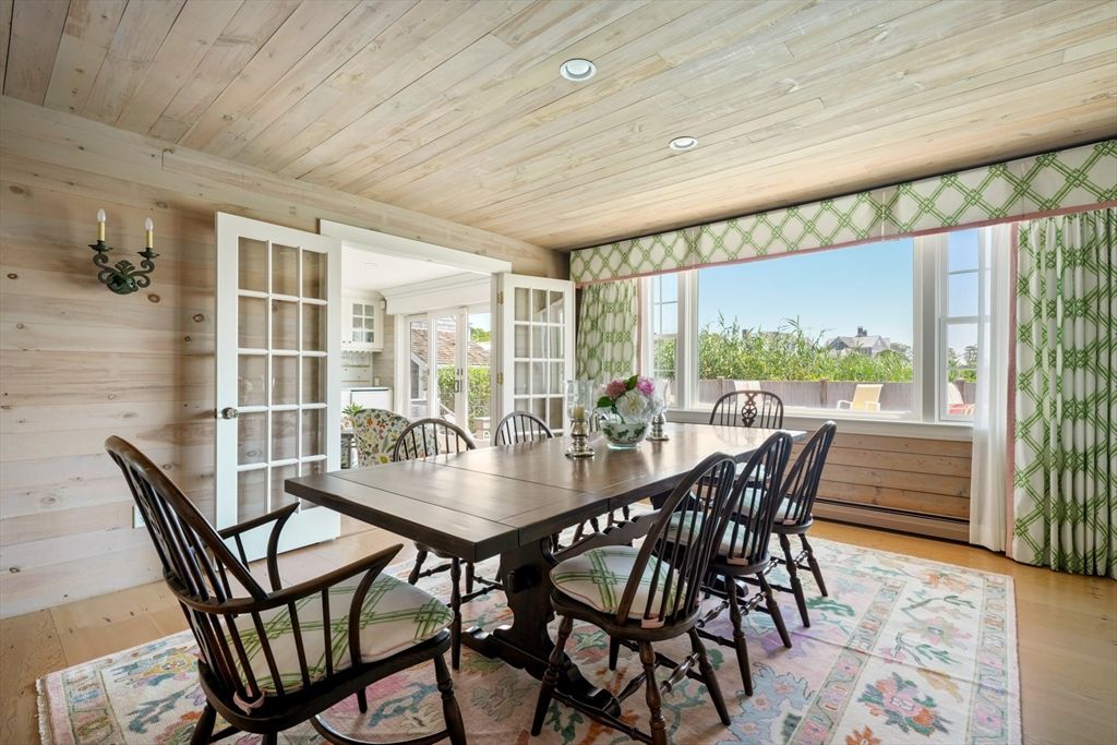 Dining room, Interior, Recessed Lighting, Wooden Ceilings, Wood Texture Flooring, Wooden Walls