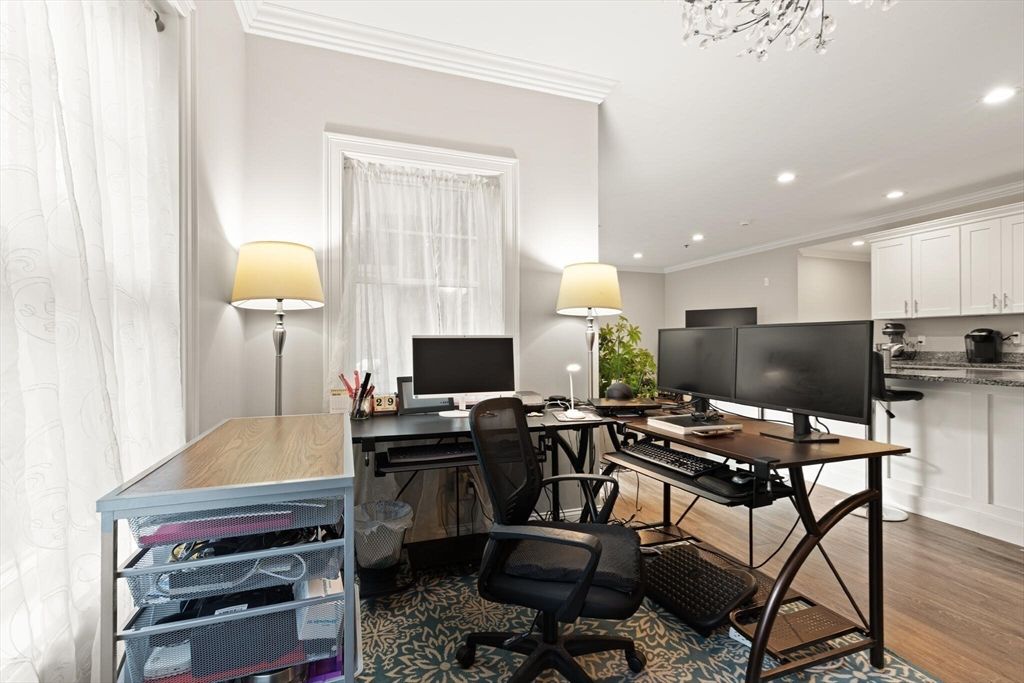 Home Office, Interior, Recessed Lighting, Wood Texture Flooring