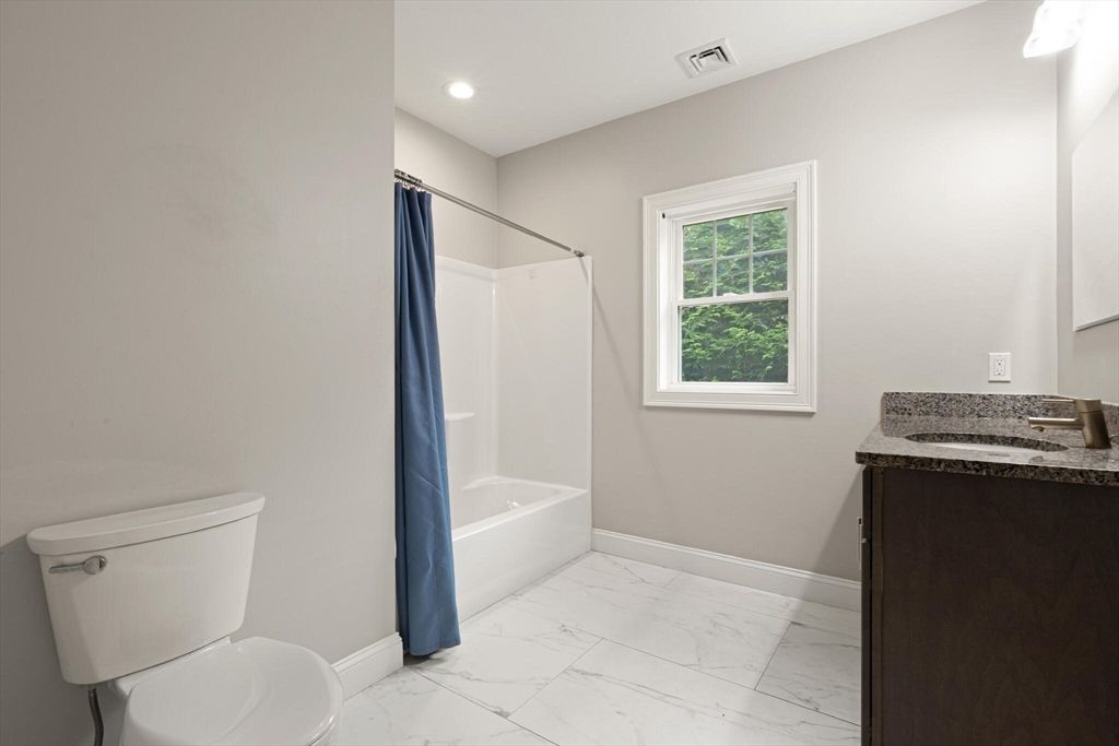 Bathroom, Interior, Marble, Recessed Lighting