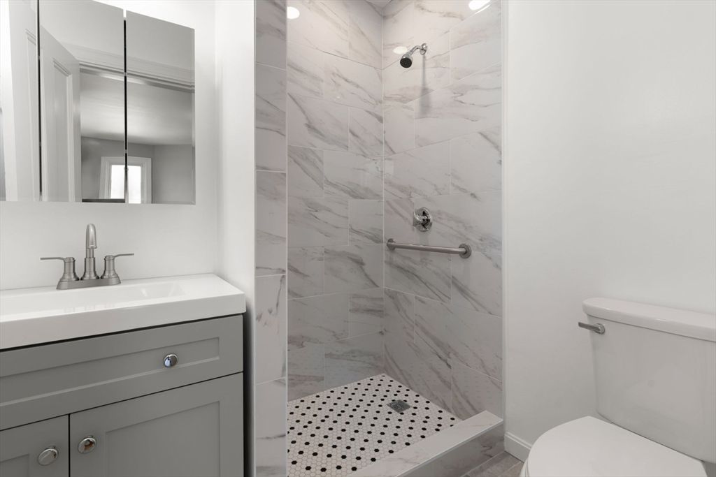 Bathroom, Interior, Marble Walls