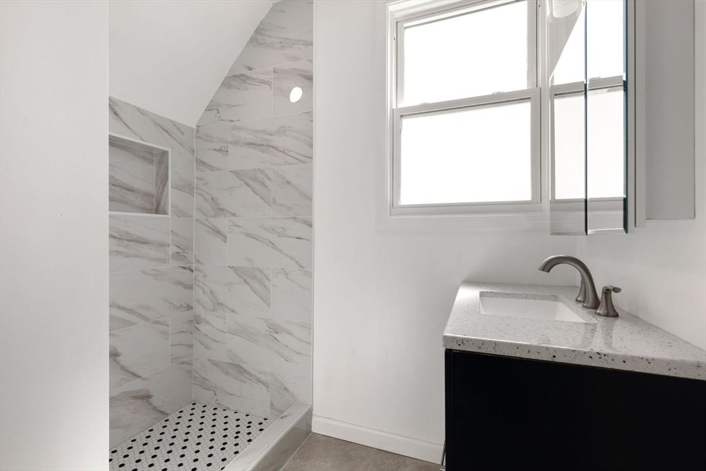 Bathroom, Interior, Marble Walls