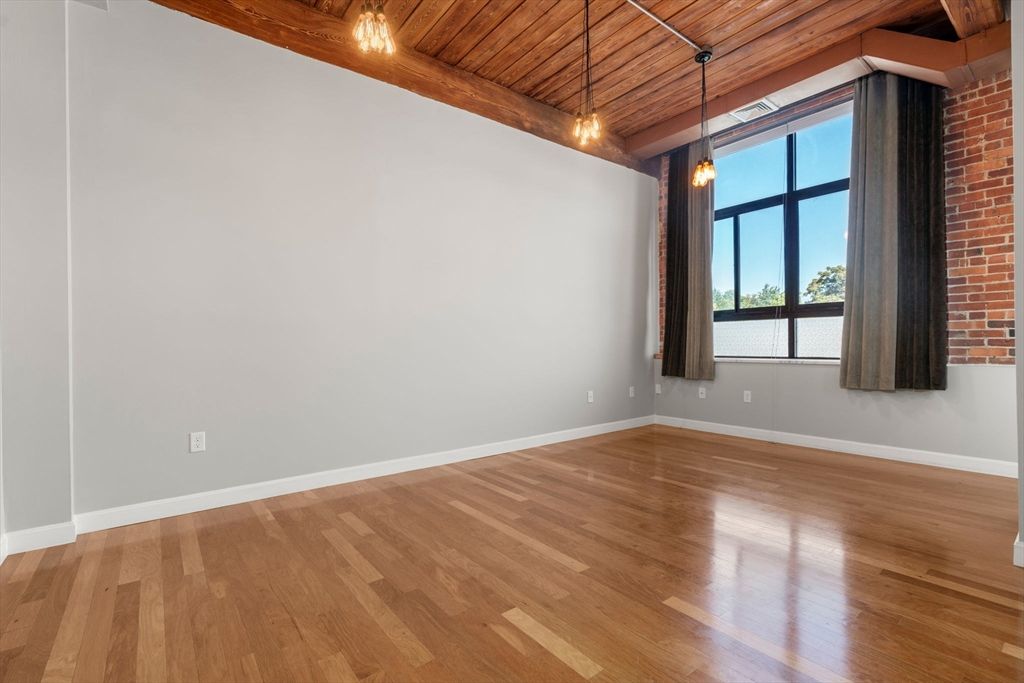 Empty room, Interior, Pendant Lights, Stone Walls, Wooden Ceilings, Wood Texture Flooring