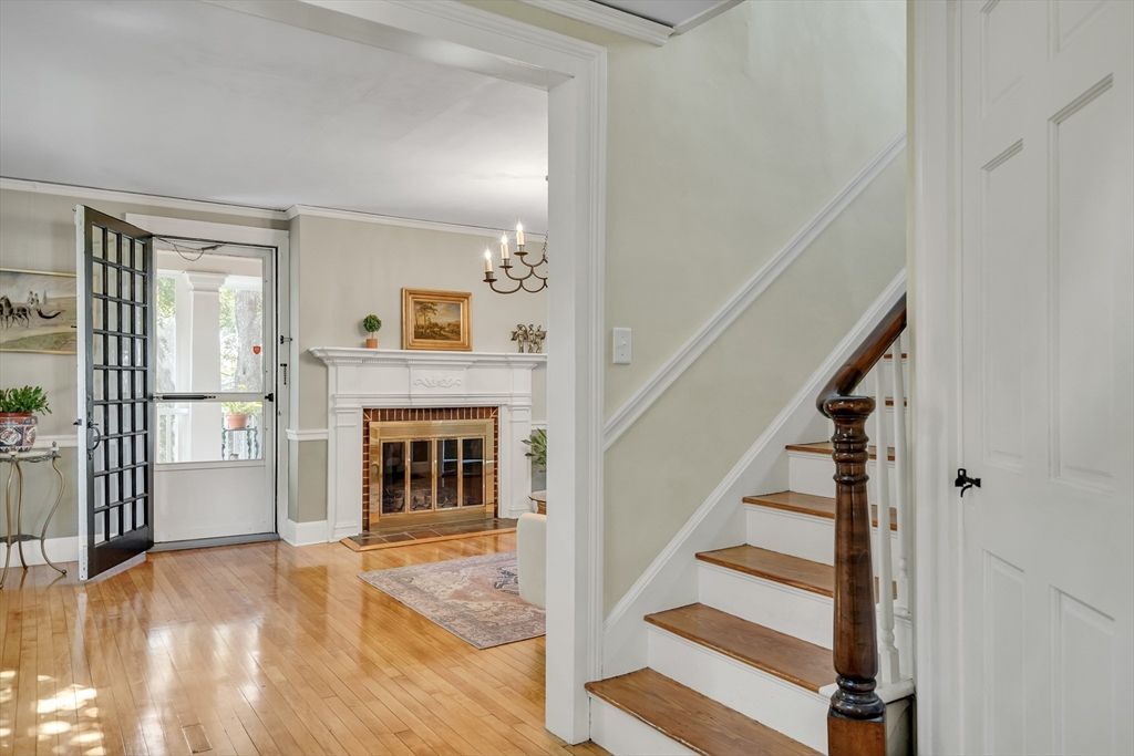 Chandelier, Fireplace, Interior, Wood Texture Flooring