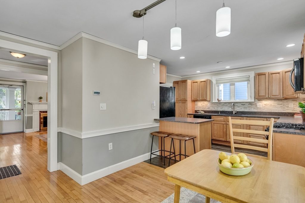 Interior, Kitchen, Pendant Lights, Recessed Lighting, Wood Texture Flooring