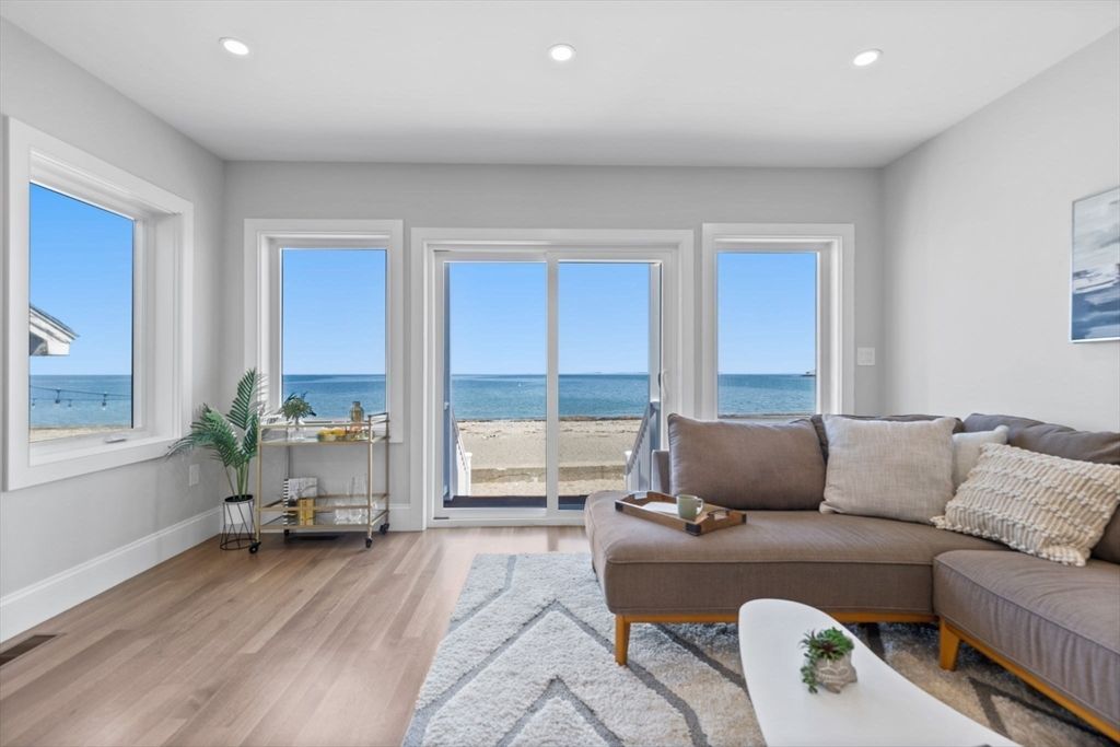 Interior, Living room, Recessed Lighting, Water, Wood Texture Flooring