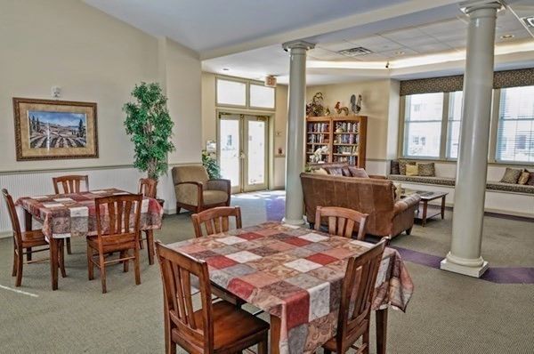 Dining room, Interior, Living room, Recessed Lighting
