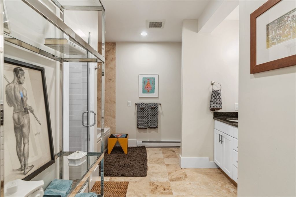 Bathroom, Interior, Recessed Lighting