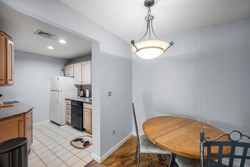 Dining room, Interior, Kitchen, Recessed Lighting, Wood Texture Flooring