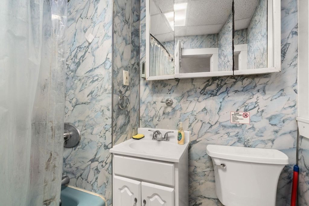 Bathroom, Interior, Marble Walls
