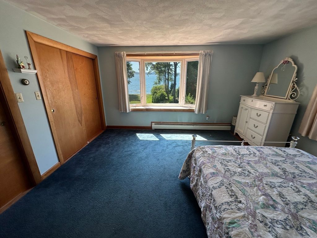 Bedroom, Interior, Water