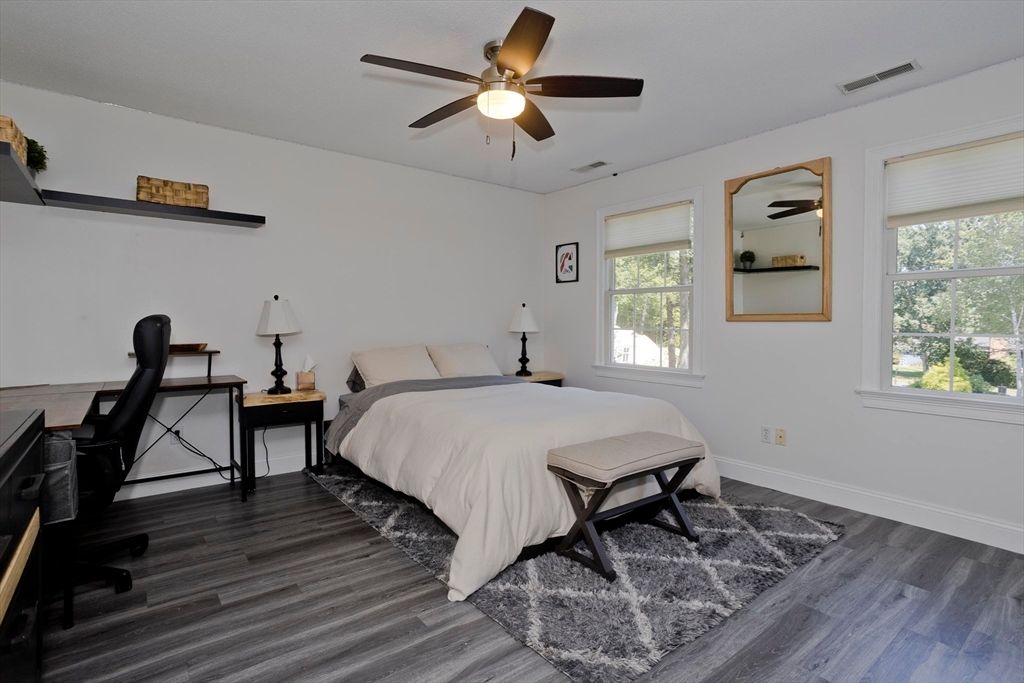 Bedroom, Home Office, Interior, Wood Texture Flooring