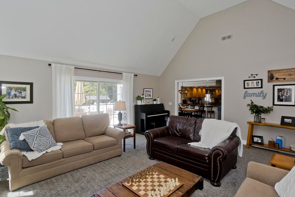 Dining room, Interior, Living room, Piano