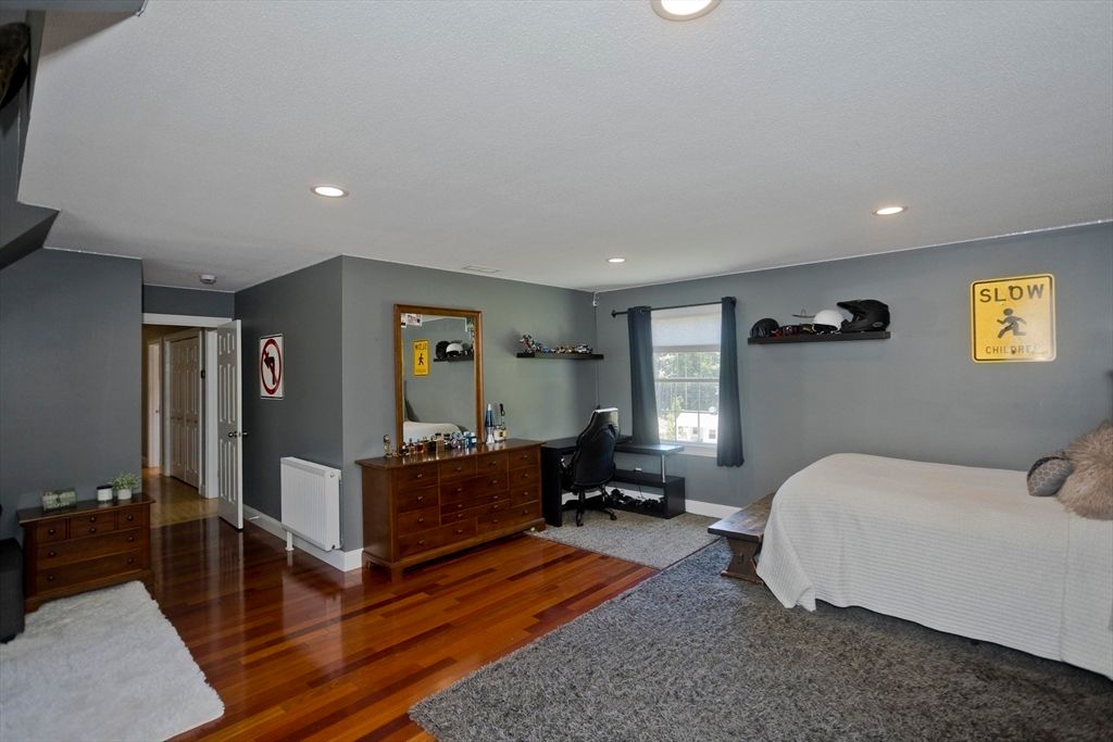 Bedroom, Home Office, Interior, Recessed Lighting, Wood Texture Flooring