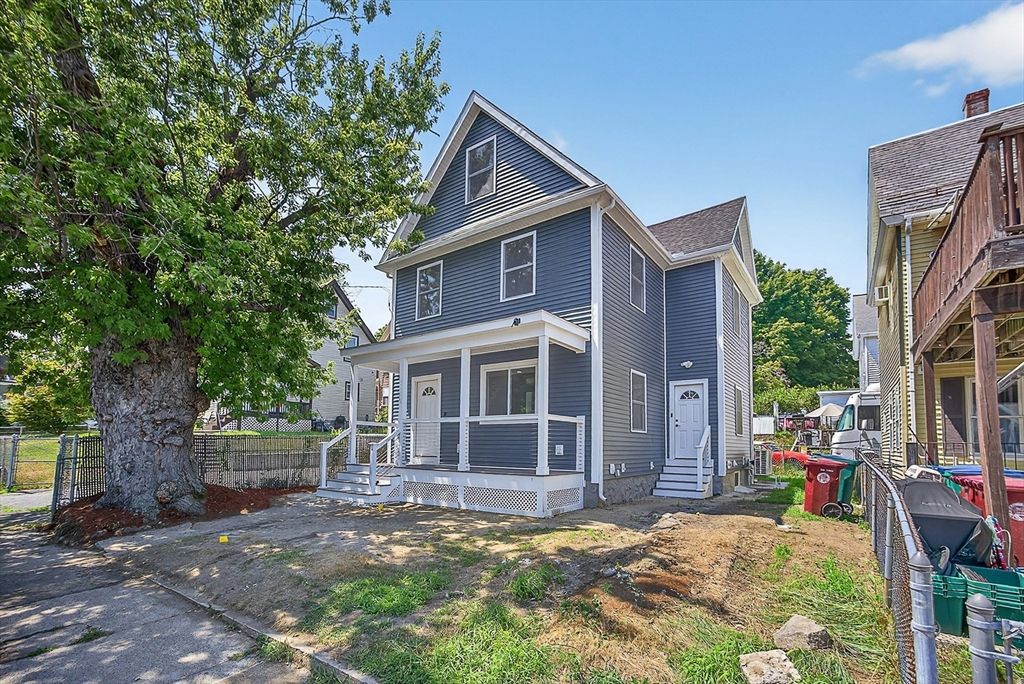 Backyard, Exterior, Facade, Queen Anne Victorian
