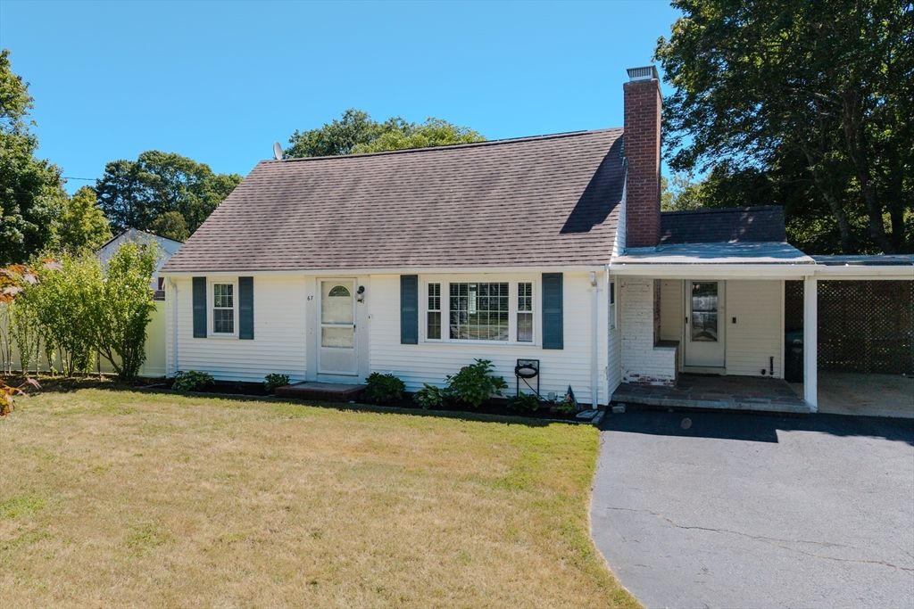 Exterior, Facade, Cape Cod