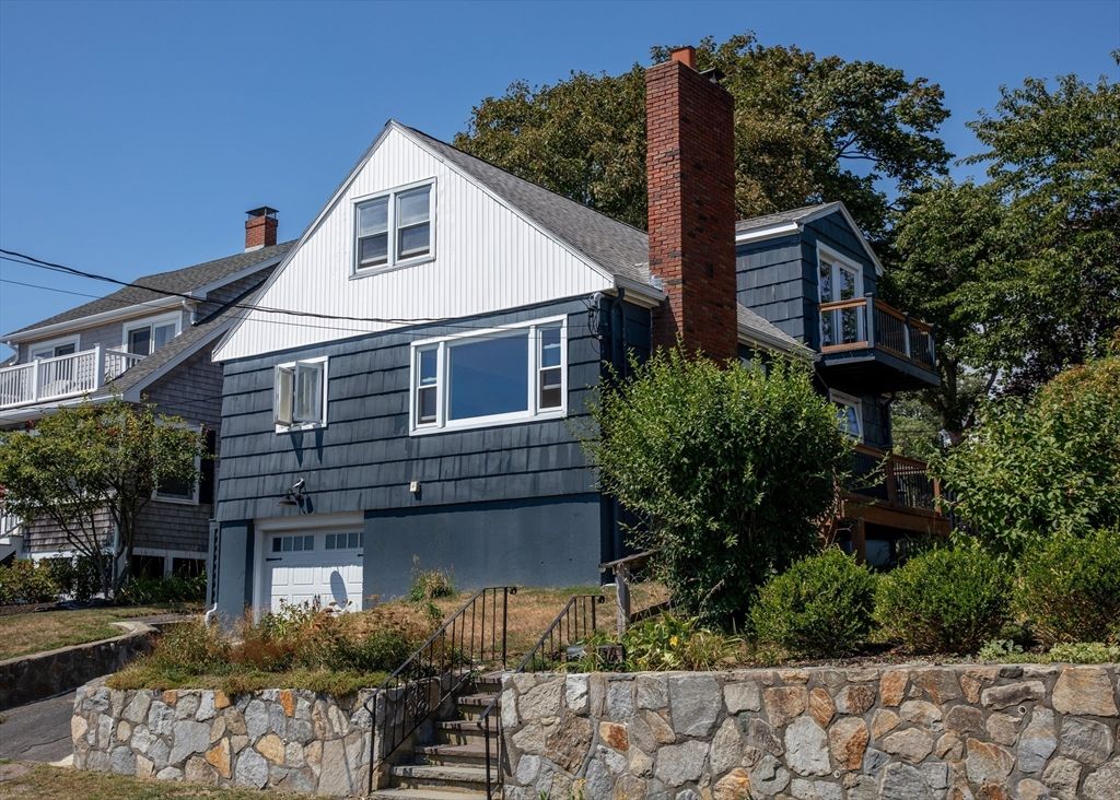 Exterior, Facade, Cape Cod