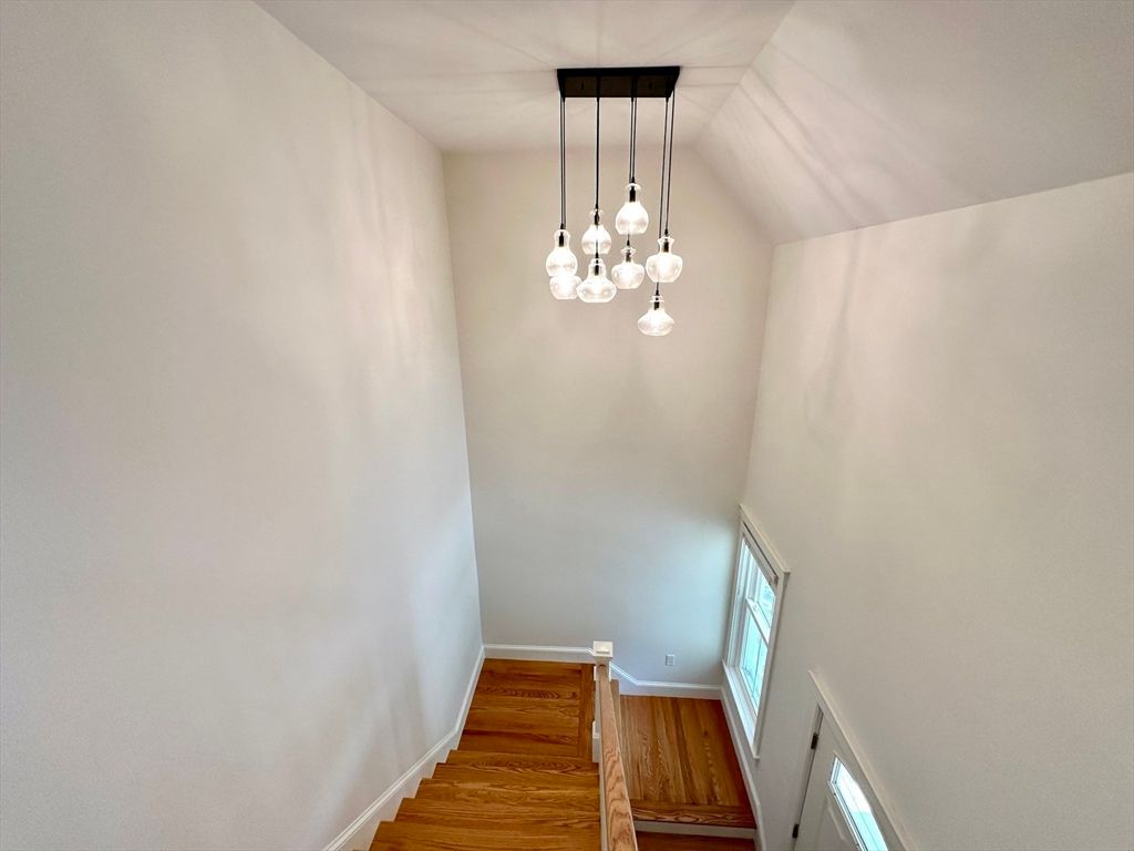 Interior, Pendant Lights, Wood Texture Flooring
