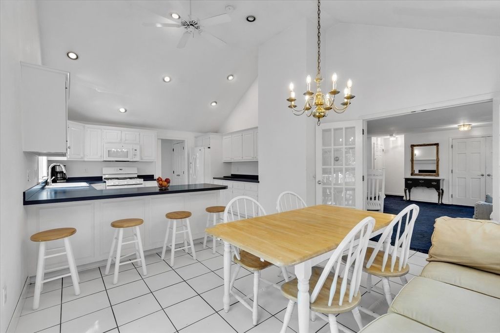 Chandelier, Interior, Kitchen, Recessed Lighting