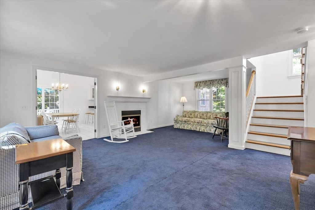 Chandelier, Dining room, Fireplace, Interior