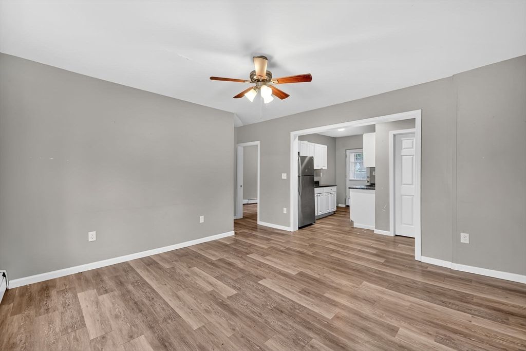 Empty room, Interior, Kitchen, Wood Texture Flooring