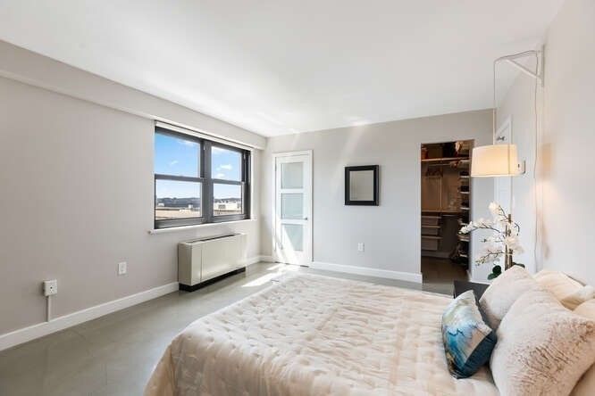 Bedroom, Interior, Water