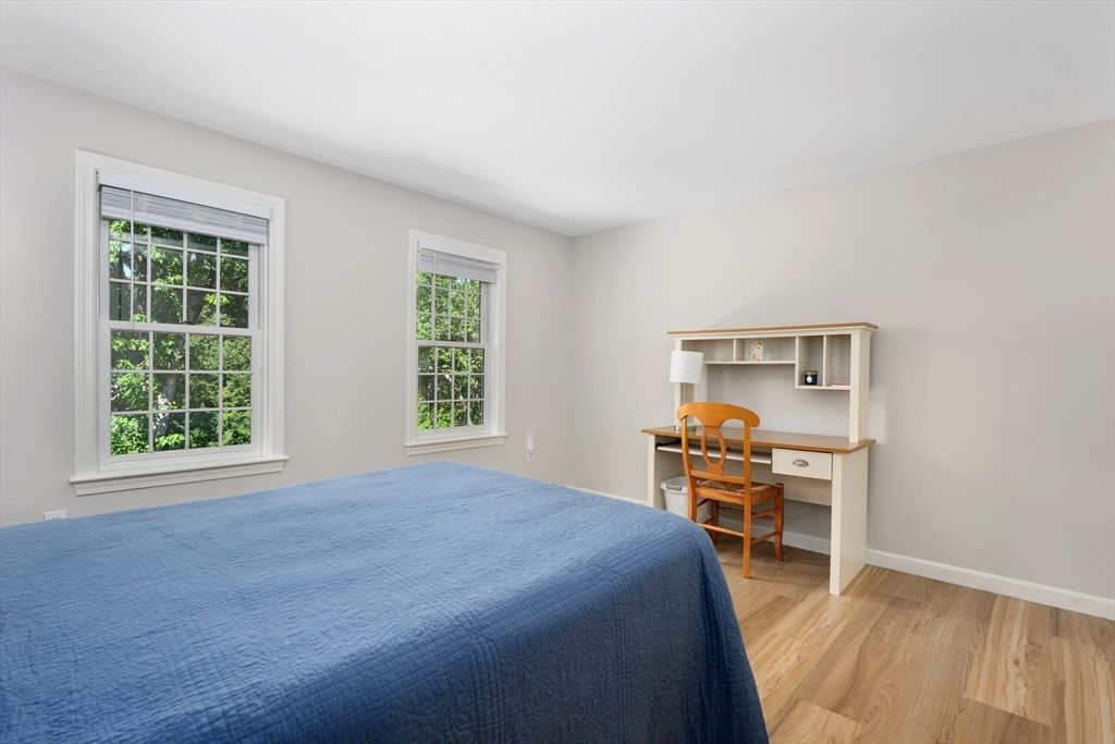 Bedroom, Home Office, Interior, Wood Texture Flooring