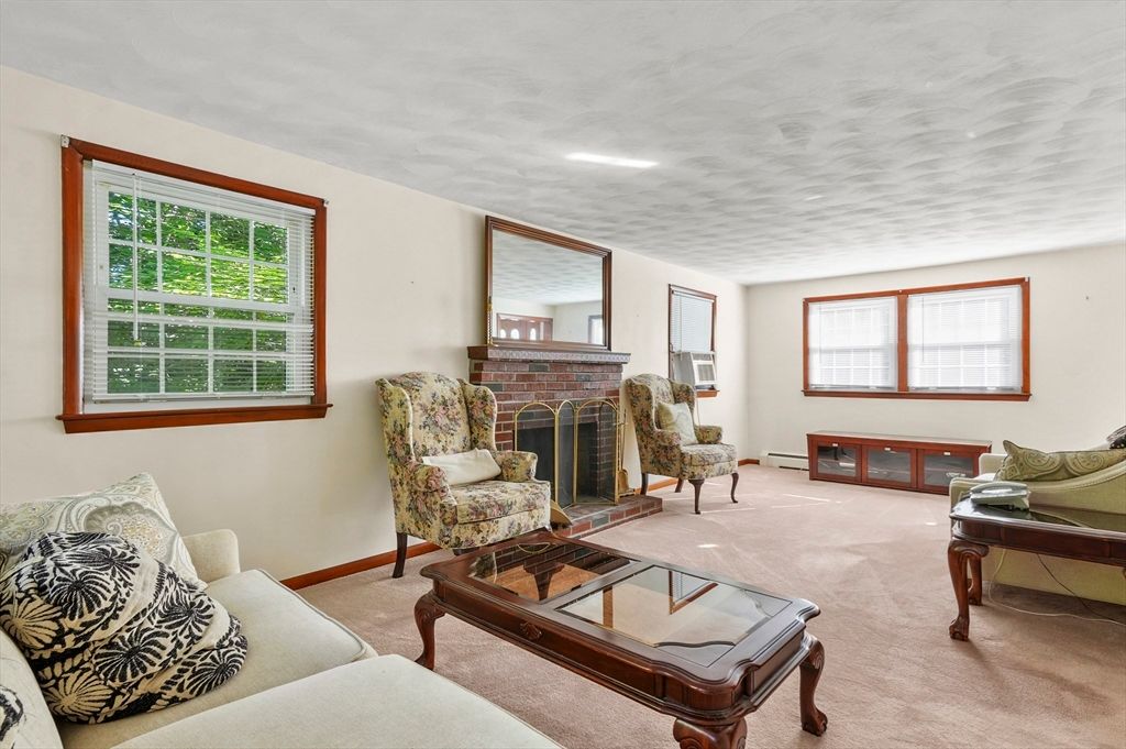Fireplace, Interior, Living room, Recessed Lighting