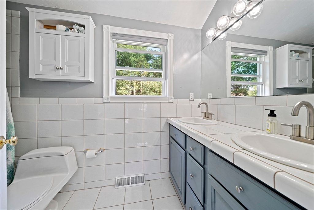 Bathroom, Dual Sink Vanities, Interior, Tile Countertops