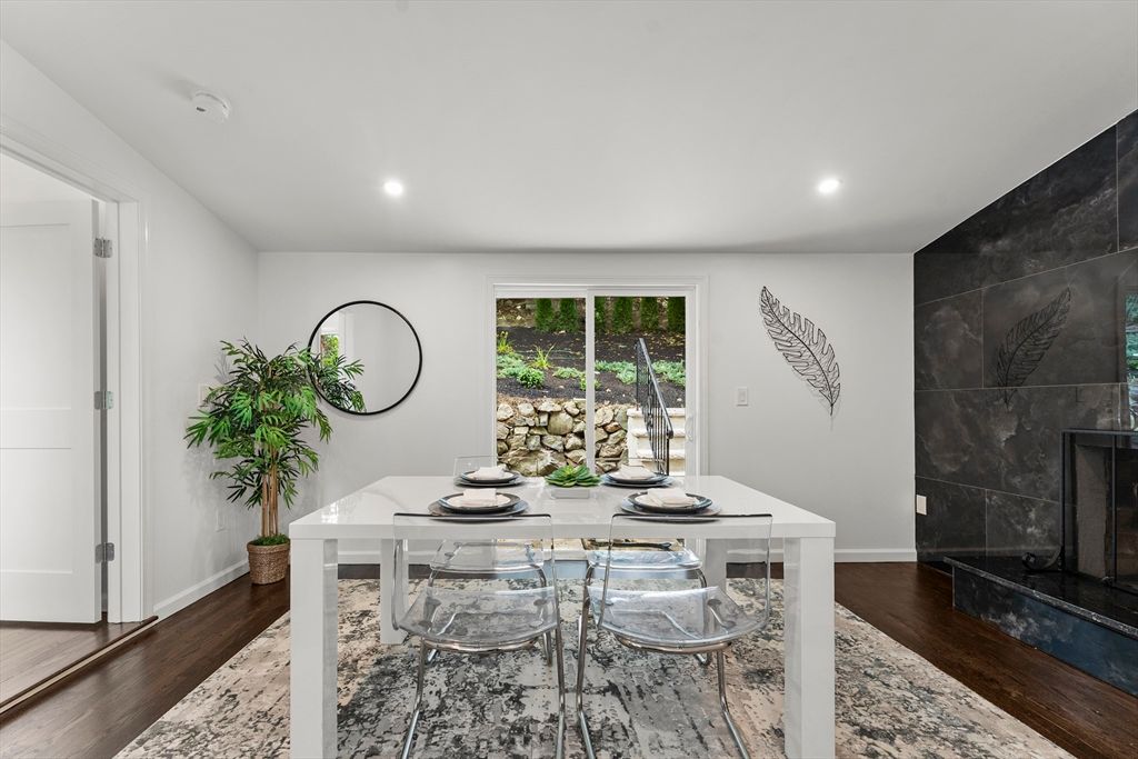 Dining room, Interior, Recessed Lighting, Wood Texture Flooring