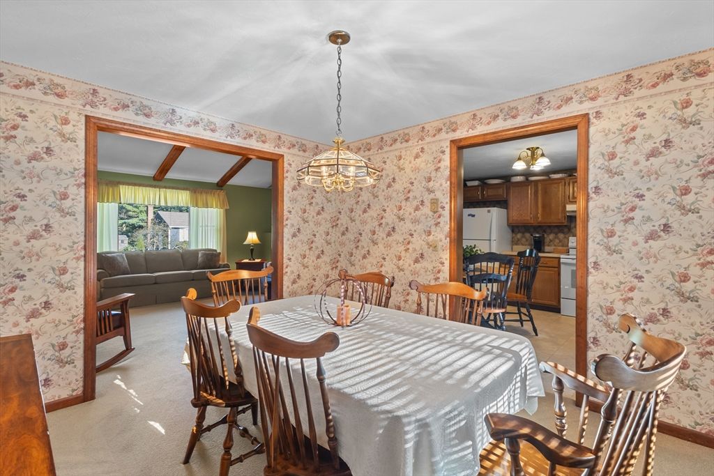 Dining room, Interior, Kitchen, Pendant Lights