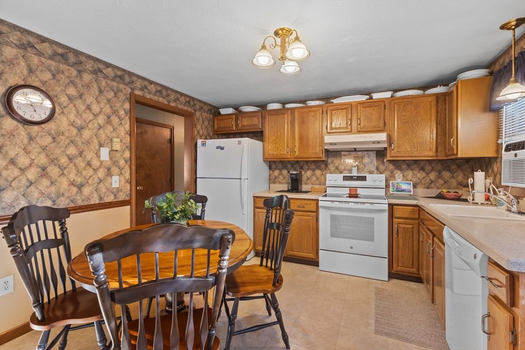Dining room, Interior, Kitchen