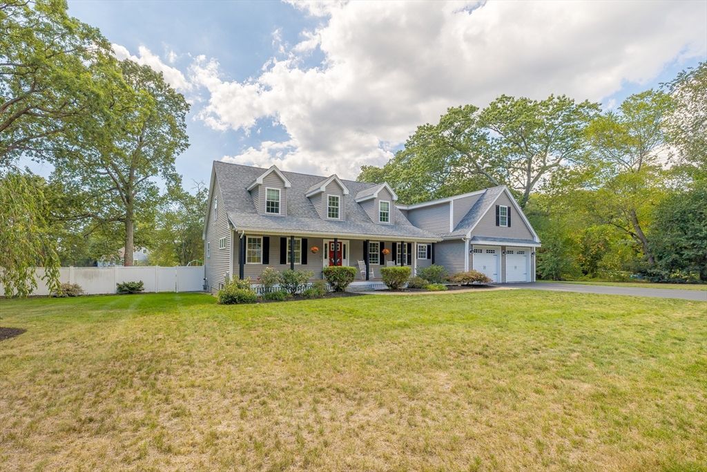 Attached, Backyard, Exterior, Facade, Cape Cod