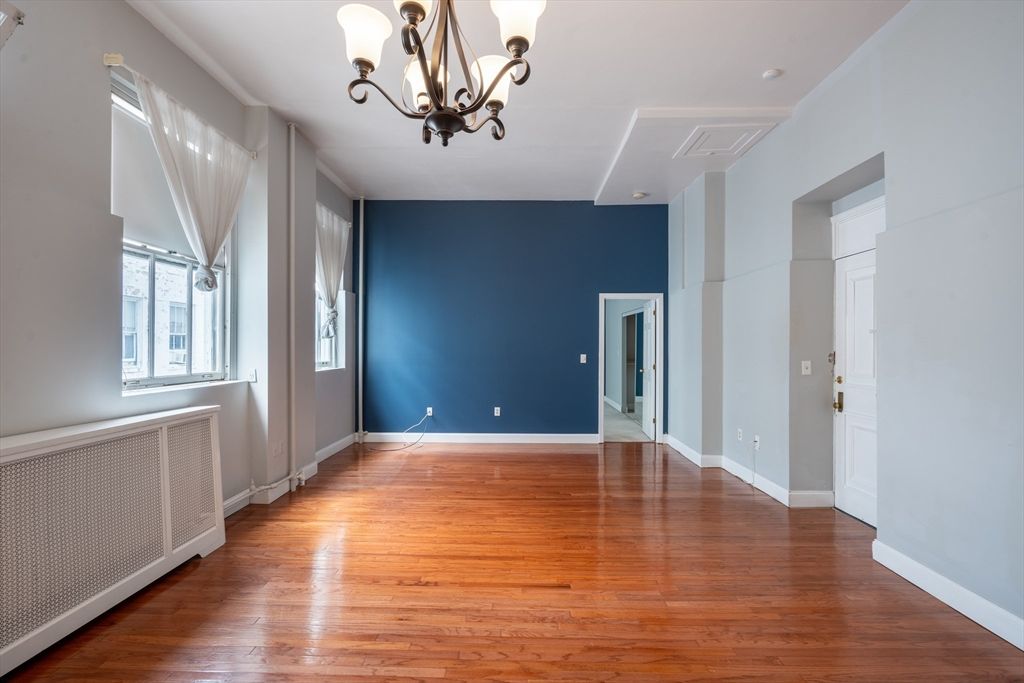 Chandelier, Empty room, Interior, Wood Texture Flooring