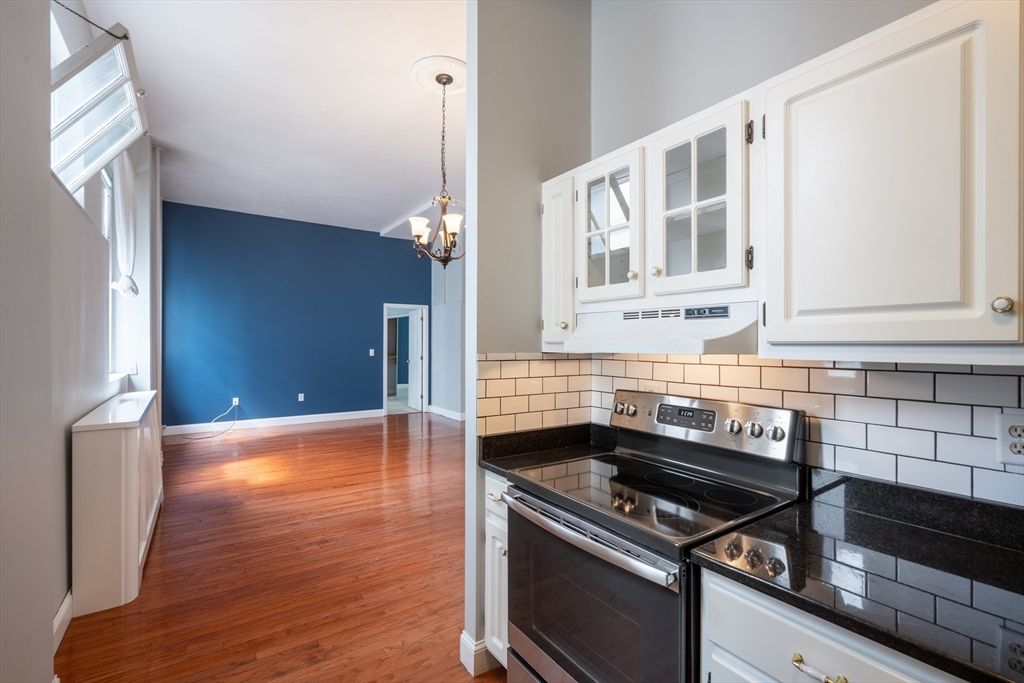 Chandelier, Interior, Kitchen, Pendant Lights, Wood Texture Flooring