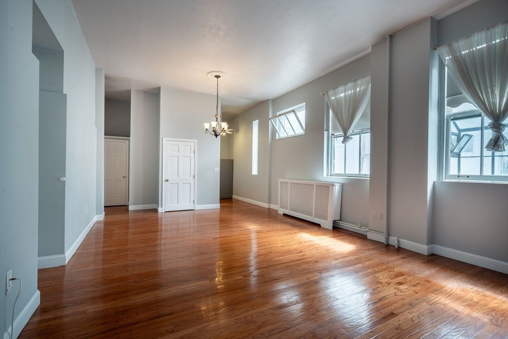 Chandelier, Empty room, Interior, Wood Texture Flooring