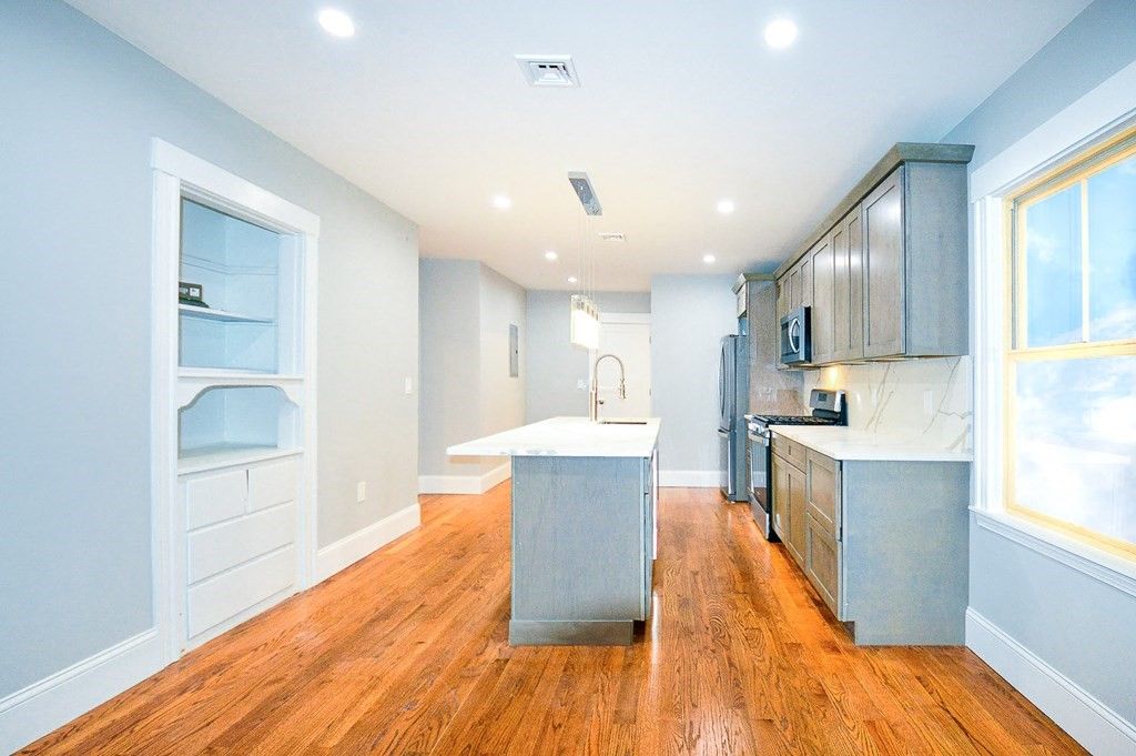 Interior, Kitchen, Pendant Lights, Recessed Lighting, Wood Texture Flooring